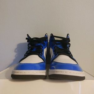 Jordan 1 mid signal blue size 12